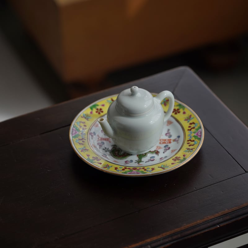 イタリアヴィンテージ皿 イタリア ヴィンテージ 壁掛け絵皿 きのこ＆どんぐり＆ベリー