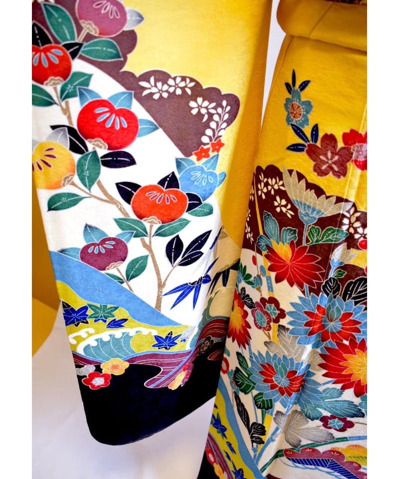 NO.103鮮やかな黄色の紅型振袖 | KARO KIMONO SALON