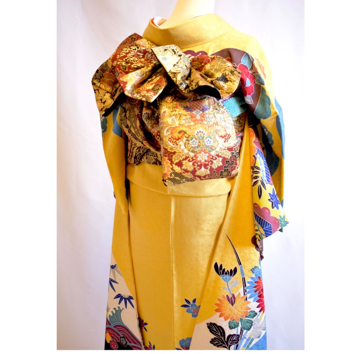 NO.103鮮やかな黄色の紅型振袖 | KARO KIMONO SALON