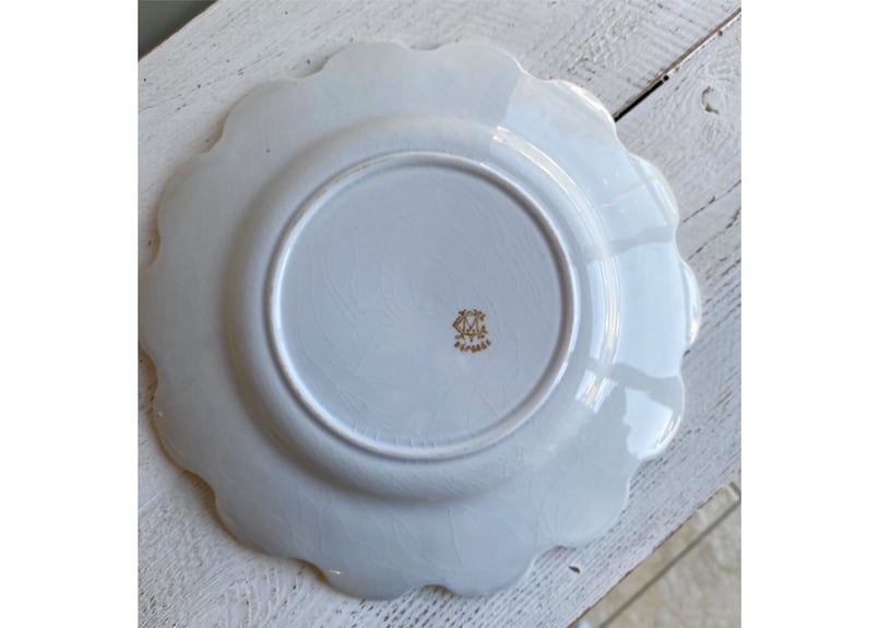 ソーシエール 白 レリーフ 花リム ソースボートCreil montereau