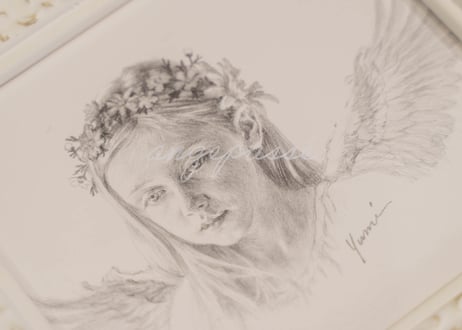 鉛筆画　花冠