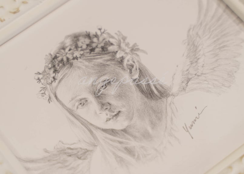 鉛筆画 花冠 | angepassé