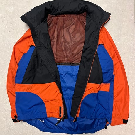NIKE ACG CLIMA FIT NYLON JACKET