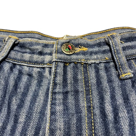 CROSS COLOURS DENIM SHORTS W34