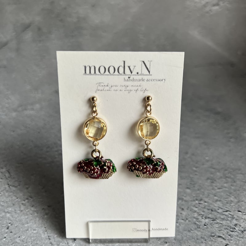 No.98 | moody.N