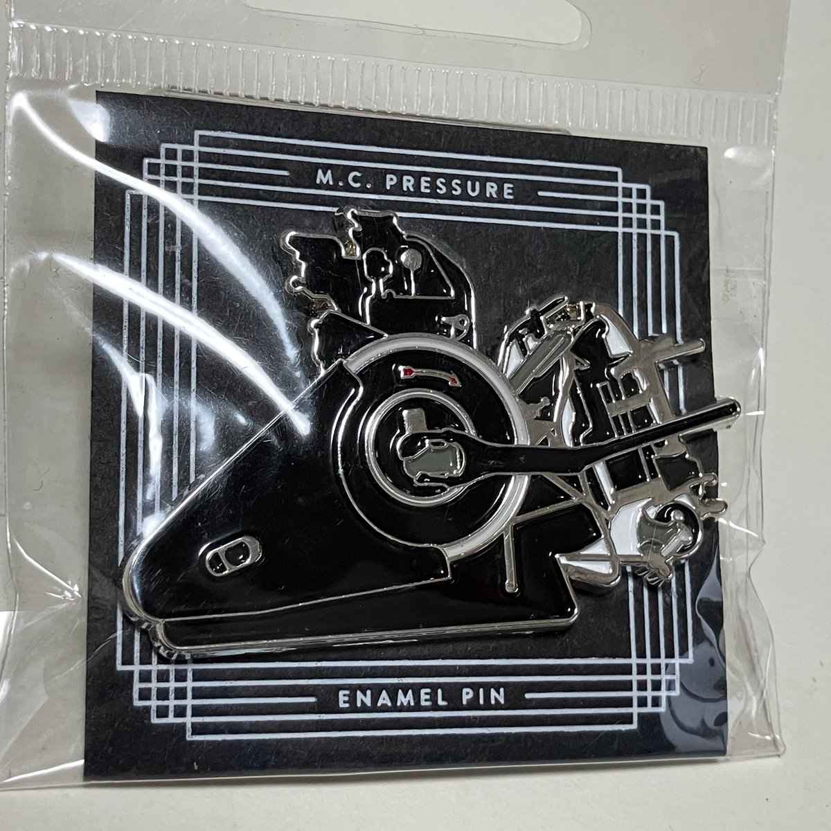 2024年4月4日新入荷】活版印刷機ハイデルベルク・プラテン ピンバッジ