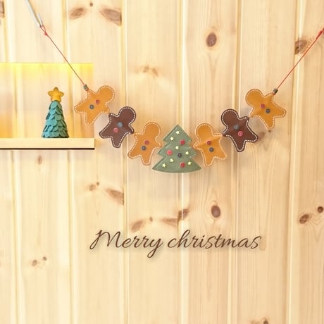 革でできたジンジャーマンクッキーのガーランド  (Xmas Ver.)