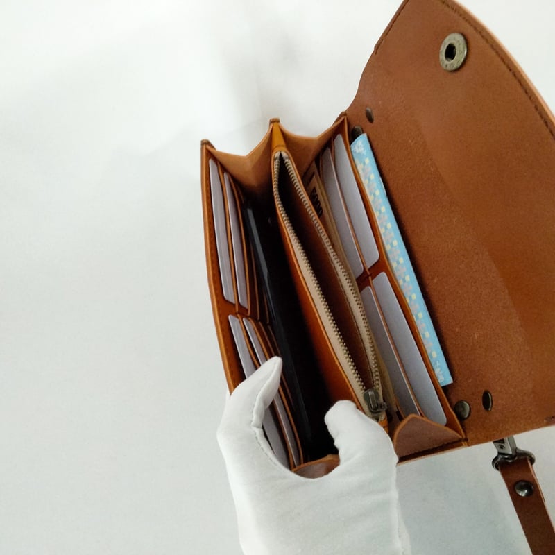 お財布ショルダーバッグ 少し大きめ ダブルホック | 革小物 ng