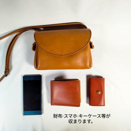 アコーディオン型のショルダーバッグ　全8色