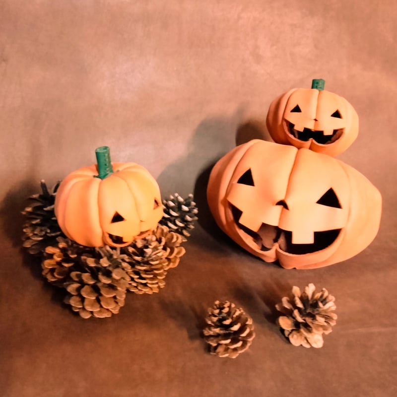 レザーで出来たジャックオランタン 手のひらサイズ | 革小物 ng