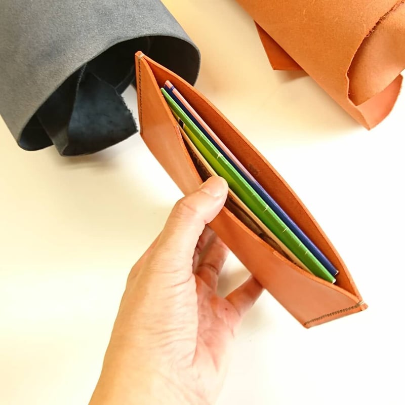 お札も入る通帳ケース 全9色 | 革小物 ng