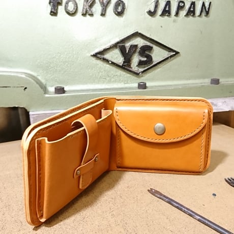 カードがたくさん入る２つ折り財布　全8色