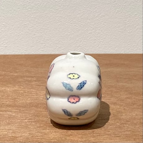 小渕祥子　一輪挿し(s)