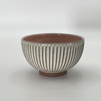 雅峰窯　鎬(しのぎ)鉢　ピンク