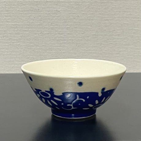 高江洲陶磁器　唐草模様マカイ　青