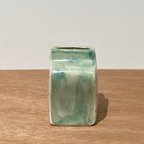 小渕祥子　一輪挿し