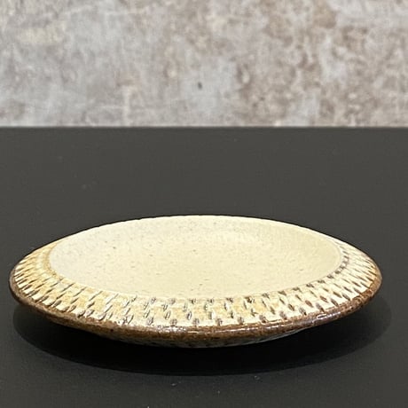 ツチノヒ　まめ皿　トビカンナ