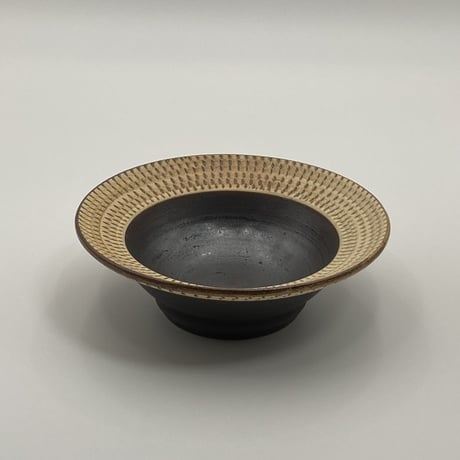 ツチノヒ　トビカンナ平鉢