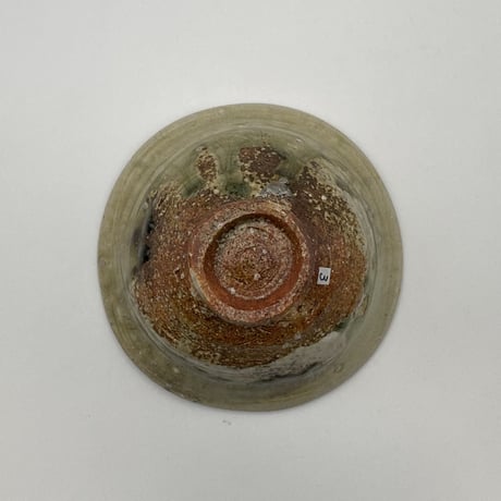新　学　　灰釉飯碗