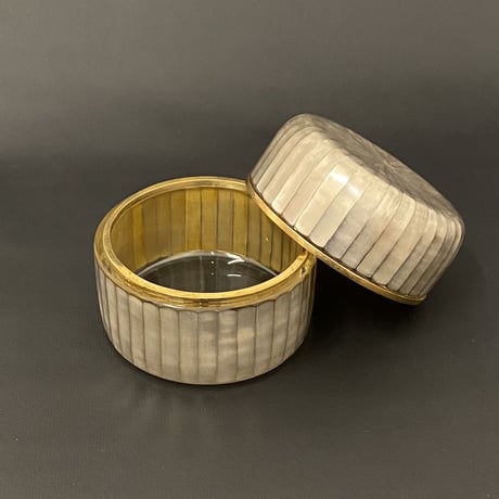 studio iiro   削蓋物