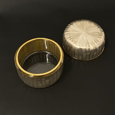 studio iiro   削蓋物