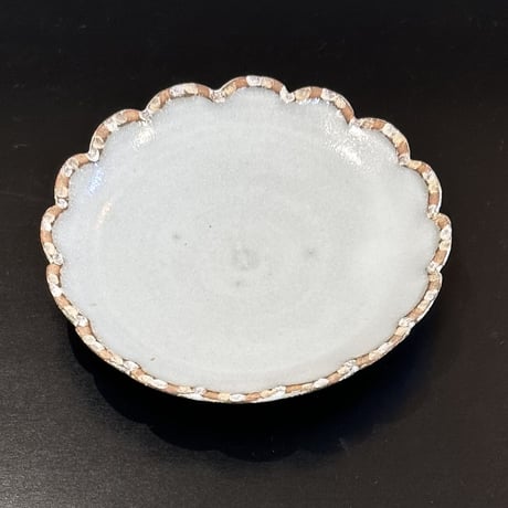 市野麻由子　花皿　白・小
