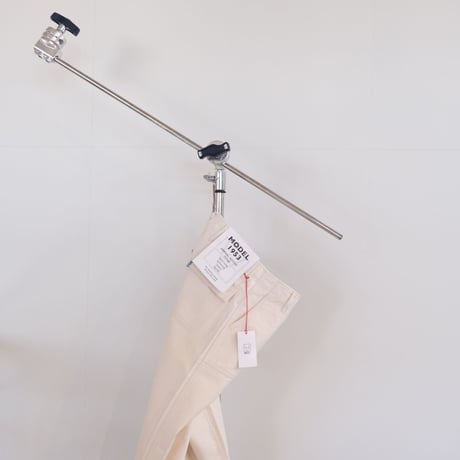 M53.　LUDMILA　ベイカーパンツ　Off　White　M-107