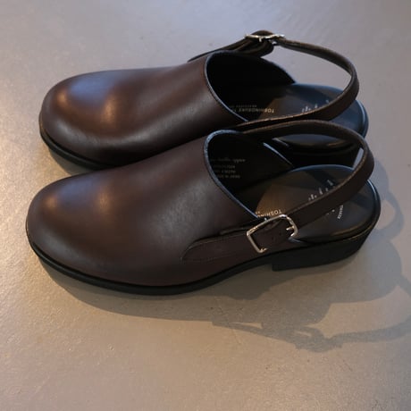 BEAUTIFUL SHOES  ｜ singlebelt clogs