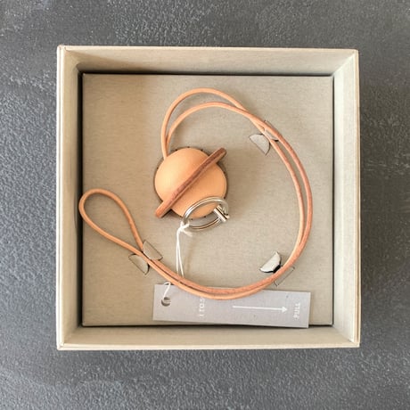 planet reel key holder　/　nude