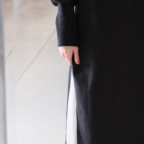 Munich　sheepboa puffsleeve one-piece    BLACK