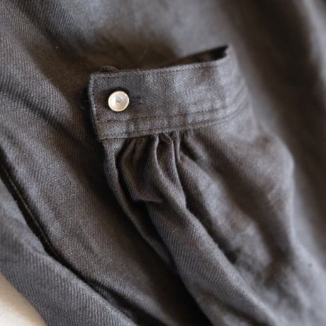 suzuki takayuki　peasant dress　khaki/black　A221-15