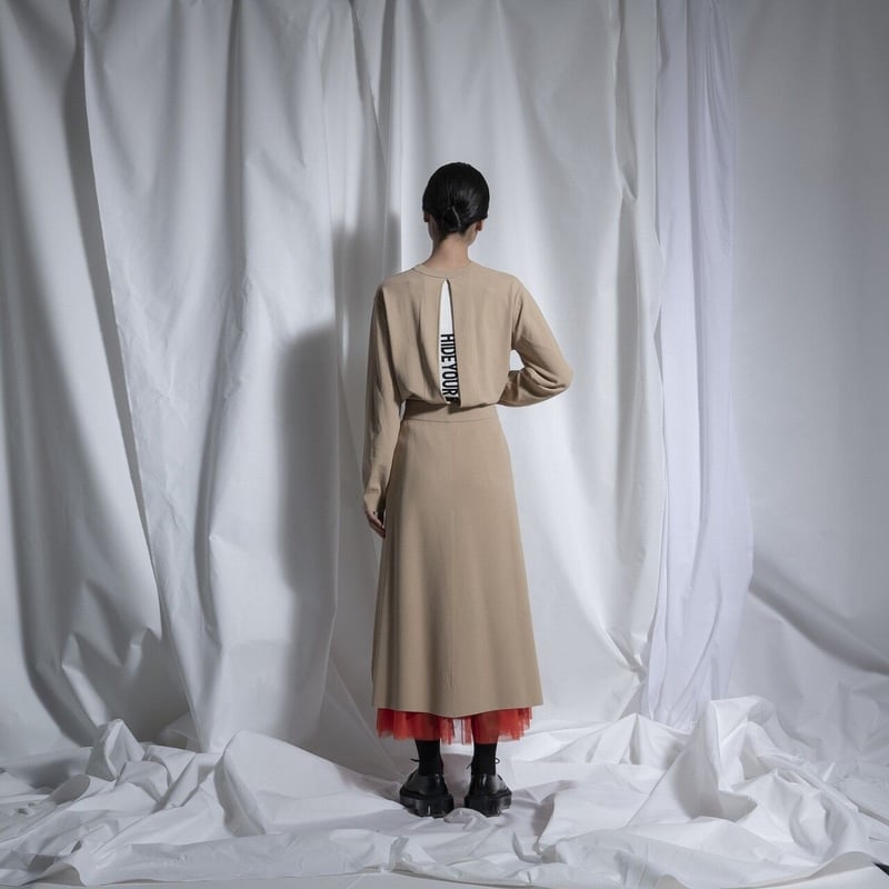 新品・タグ　cygne ボーダートップス　Luc THOMAS MAGPIE back tuck logo knit【2211703】 | geep