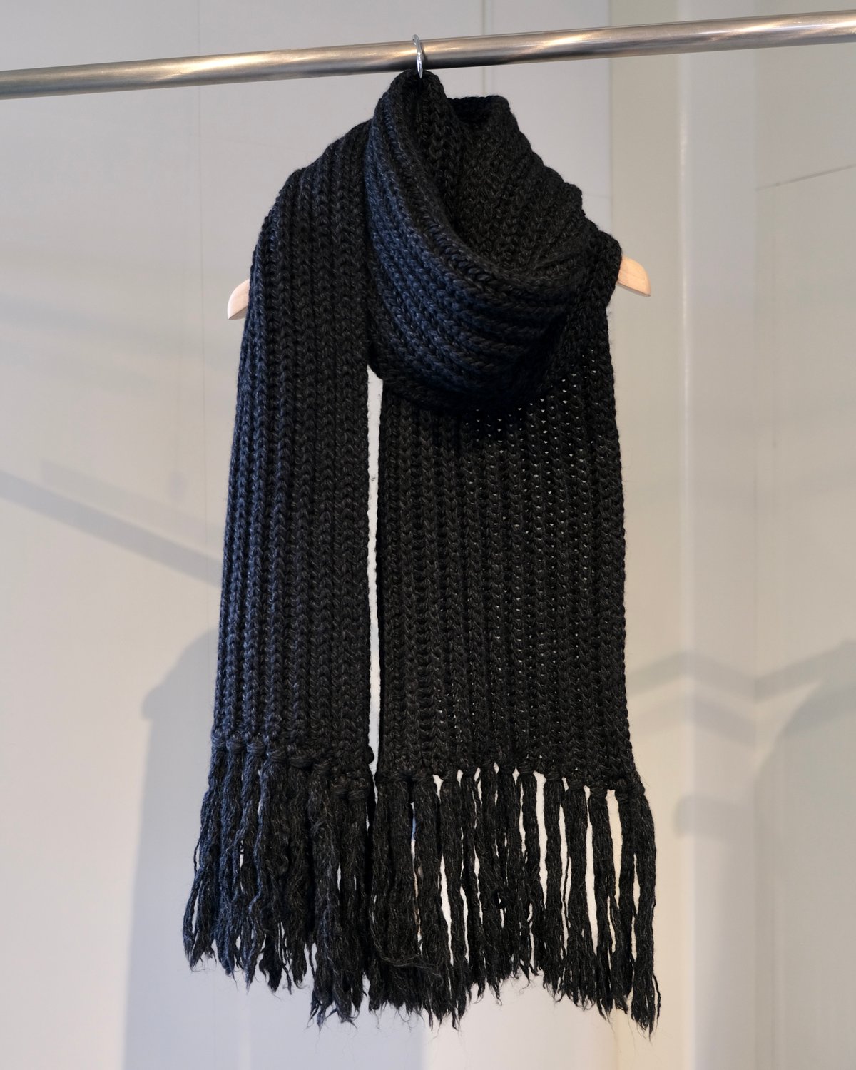 BATONER FRINGE MUFFLER LONG | geep
