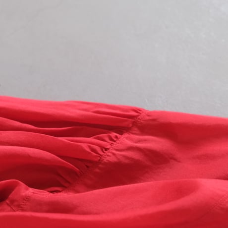 suzuki takayuki　puff-sleeve blouse　dawn red　S231-08