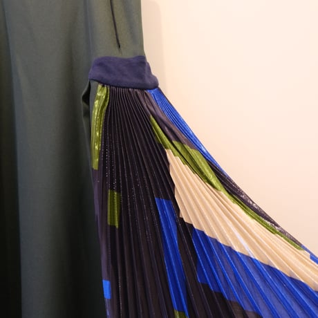 NAKAGAMI　N0222A0035　プリーツ切替スリップドレス　blue×green
