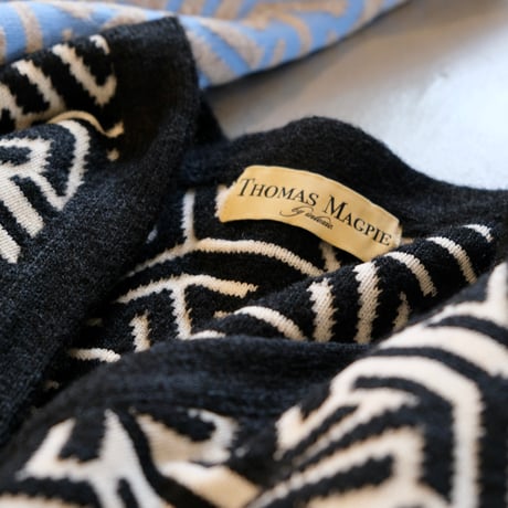 thomas mag pie     knit cardigan “四方八方”