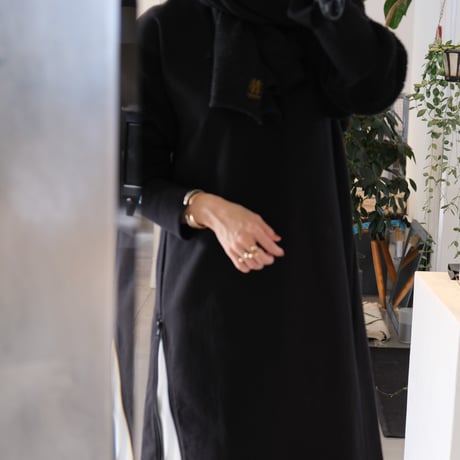 Munich　sheepboa puffsleeve one-piece    BLACK