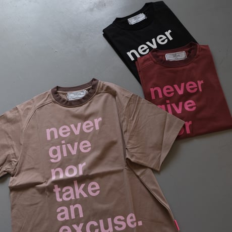 THOMAS MAGPIE　BIG T-shirt Never give【2213857】