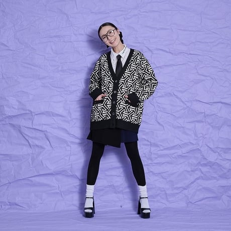 thomas mag pie     knit cardigan “四方八方”