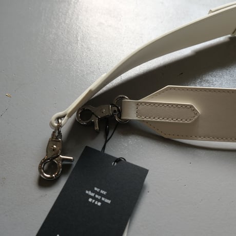 intoxic.　LEATHER STRAP silver　AC-007G