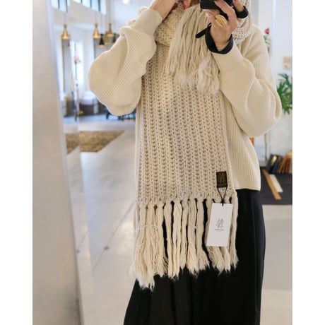 BATONER   FRINGE MUFFLER LONG