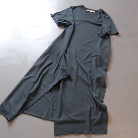 R JUBILEE　 FRONT SLITE TEE DRESS　RJ23119058