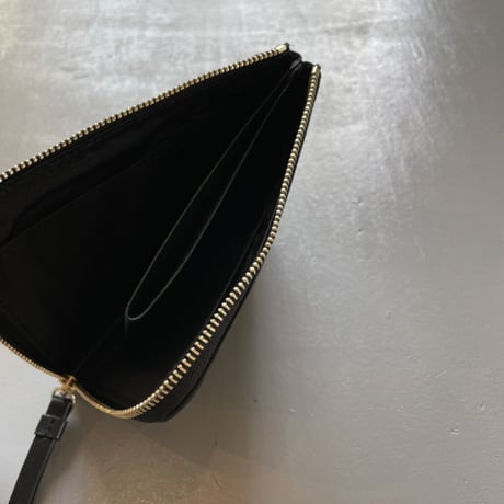 intoxic　イントキシック　L-zipper multi case　LT-008B