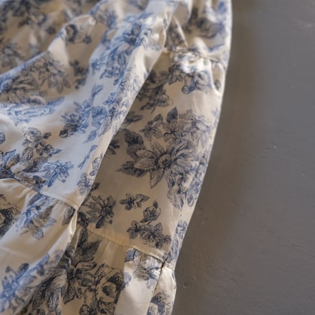 THOMAS MAGPIE 　flower print skirt　NO:2212610　IVORY