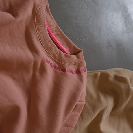 THOMAS MAGPIE　mini crew neck sweat shut the hell up. blah. blah. blah.【2223813】