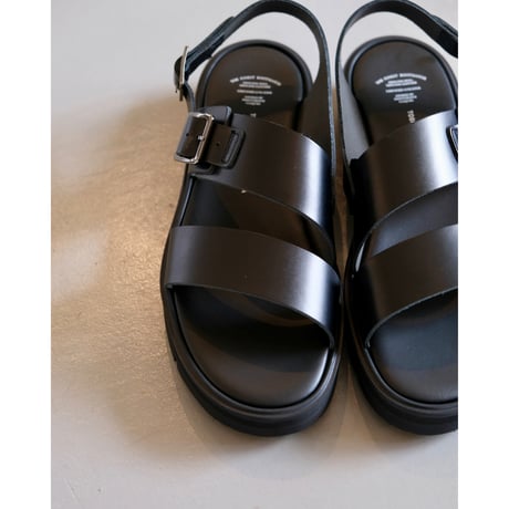 BEAUTIFUL SHOSE ｜ S.S.BELT SANDALS ｜GLOXI CUT SOLE ｜ BLACK