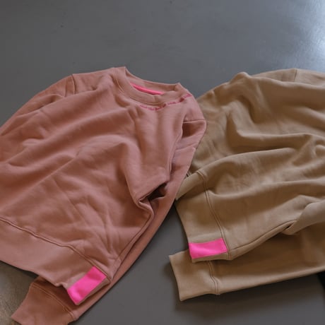 THOMAS MAGPIE　mini crew neck sweat shut the hell up. blah. blah. blah.【2223813】