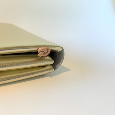 SEAMLESS SHOULDER CASE   S　/　SILVER