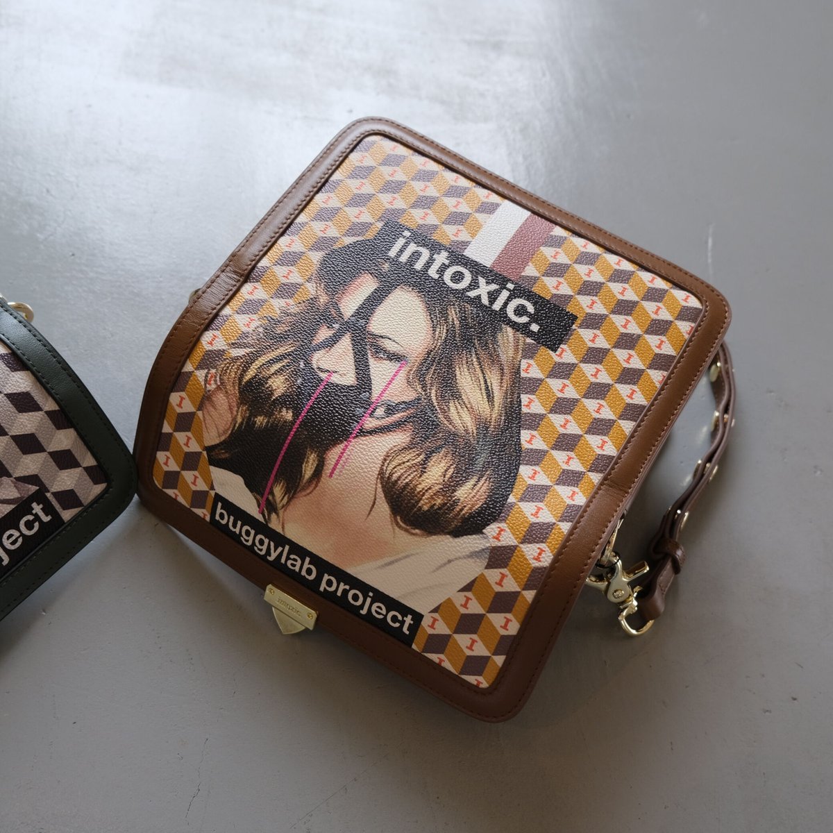 intoxic. THE CUBE BUGGY コラボレーション bag