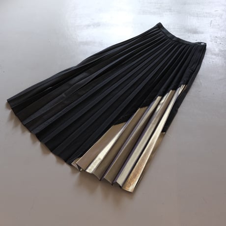 NAKAGAMI　デニムプリーツスカート（black）N0323S0009